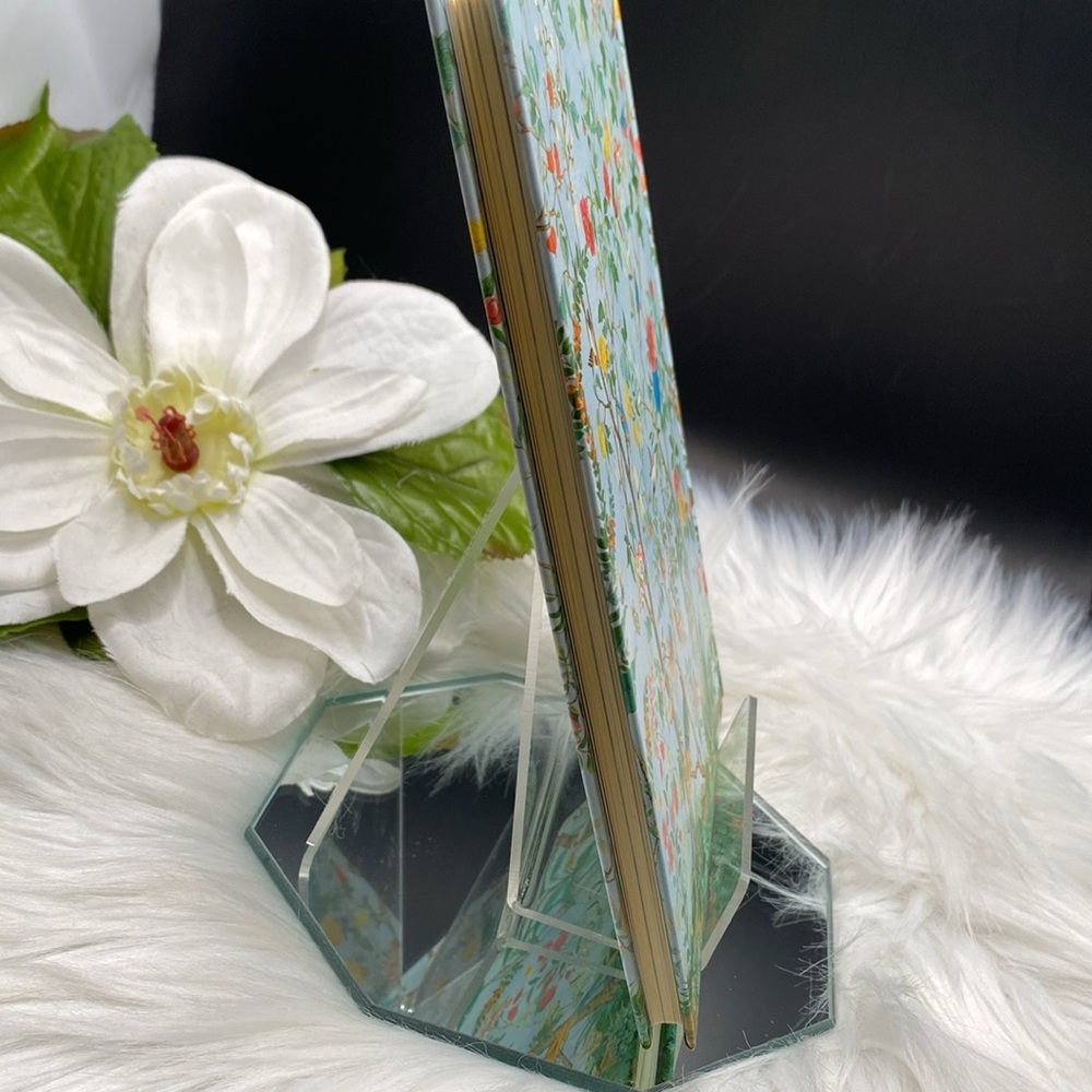 GUCCI NOTEBOOK Birds Dragonflies Floral LINED PAGES 7.5” x 5.25” x 1/2” NEW! - Picture 4 of 13